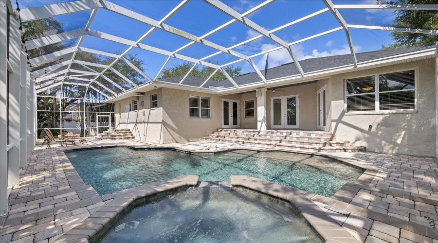 Gulfport, Florida 33707, 4 Bedroom Bedrooms, ,3 Bathroombathrooms,Residential,For Sale,Skimmer Point,0,Mfrtb8542125