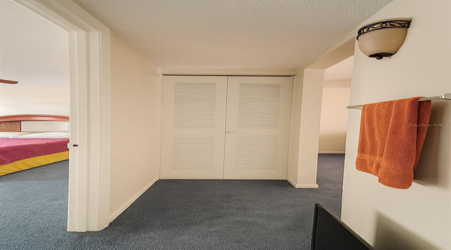 Virtually Modified - Hallway