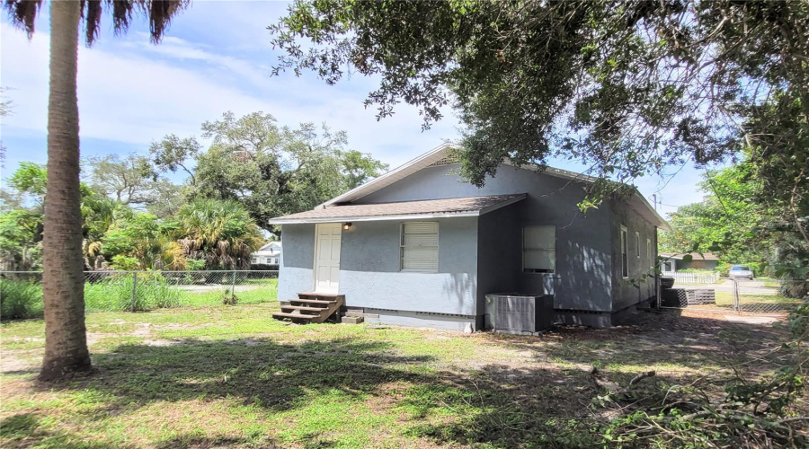Sarasota, Florida 34234, 3 Bedroom Bedrooms, ,1 Bathroombathrooms,Residential,For Sale,29Th,0,Mfra4703968