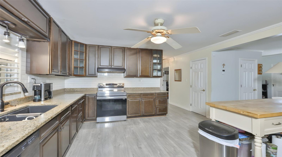 Wimauma, Florida 33598, 3 Bedroom Bedrooms, ,2 Bathroombathrooms,Residential,For Sale,Highland,0,Mfrtb8512848