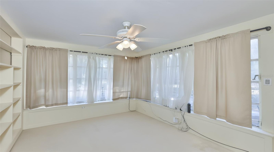 Wimauma, Florida 33598, 3 Bedroom Bedrooms, ,2 Bathroombathrooms,Residential,For Sale,Highland,0,Mfrtb8512848