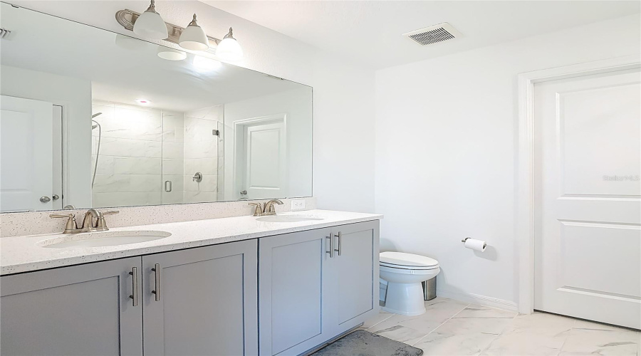 Deltona, Florida 32725, 4 Bedroom Bedrooms, ,2 Bathroombathrooms,Residential,For Sale,Hill Park,0,Mfro6398939