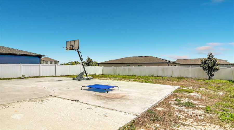Deltona, Florida 32725, 4 Bedroom Bedrooms, ,2 Bathroombathrooms,Residential,For Sale,Hill Park,0,Mfro6398939