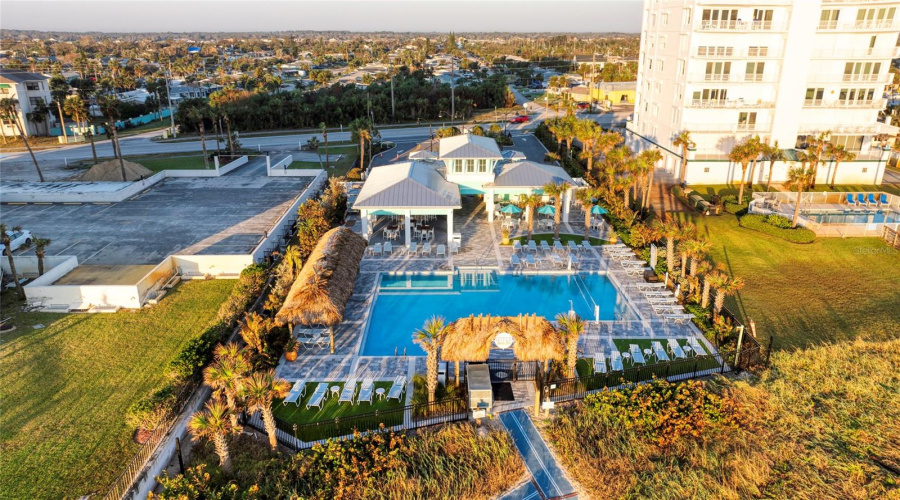 Daytona Beach, Florida 32124, 2 Bedroom Bedrooms, ,2 Bathroombathrooms,Residential,For Sale,Gypsy Palace,0,Mfrfc317919