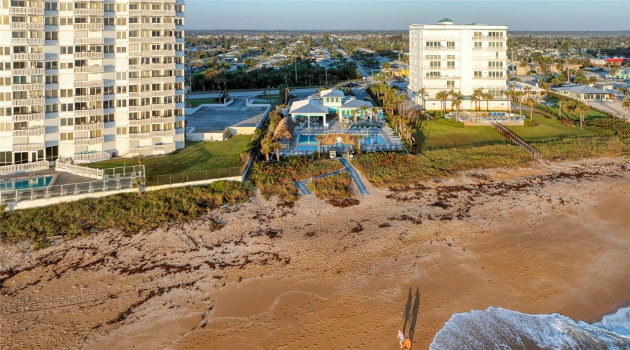 Daytona Beach, Florida 32124, 2 Bedroom Bedrooms, ,2 Bathroombathrooms,Residential,For Sale,Gypsy Palace,0,Mfrfc317919