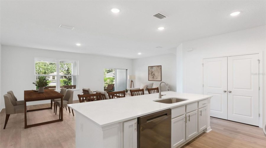 Eustis, Florida 32726, 3 Bedroom Bedrooms, ,2 Bathroombathrooms,Residential,For Sale,Red Pine,0,Mfrw7888902