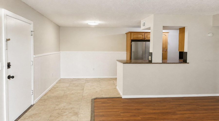 Entrance/Dining Room