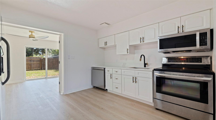 St Petersburg, Florida 33709, 2 Bedroom Bedrooms, ,1 Bathroombathrooms,Residential,For Sale,44Th,0,Mfrtb8542524