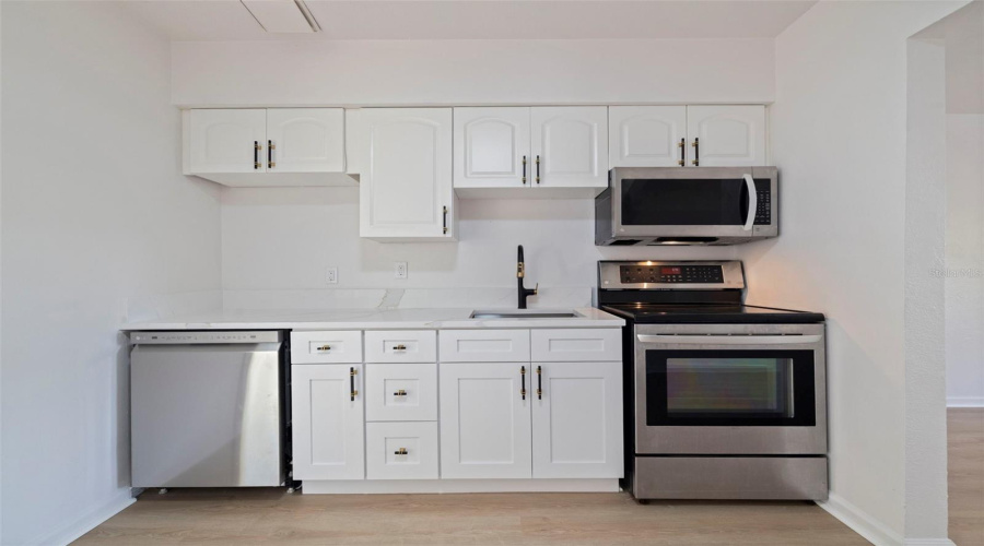 St Petersburg, Florida 33709, 2 Bedroom Bedrooms, ,1 Bathroombathrooms,Residential,For Sale,44Th,0,Mfrtb8542524