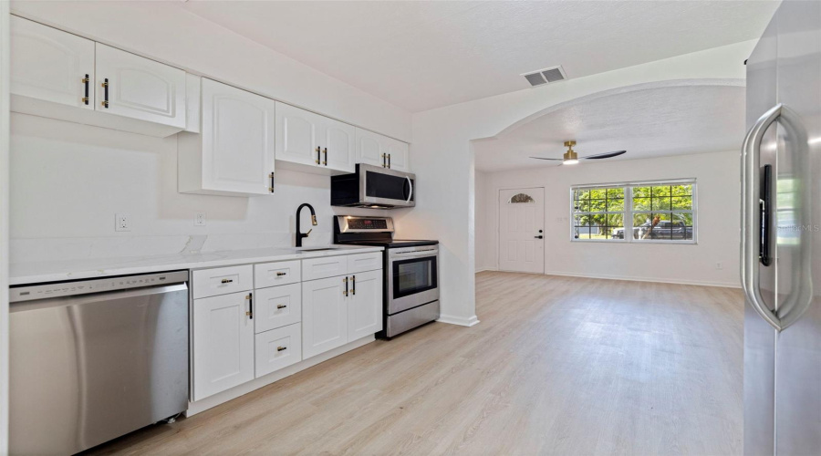 St Petersburg, Florida 33709, 2 Bedroom Bedrooms, ,1 Bathroombathrooms,Residential,For Sale,44Th,0,Mfrtb8542524