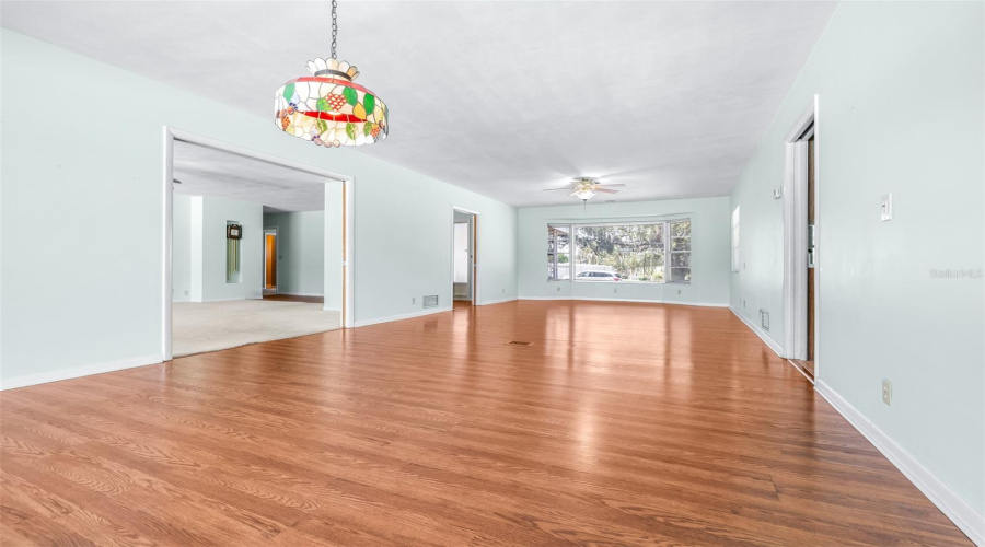 Haines City, Florida 33844, 5 Bedroom Bedrooms, ,3 Bathroombathrooms,Residential,For Sale,Crest,0,Mfrp4939708