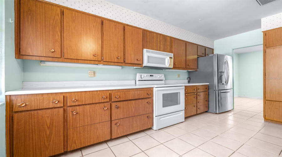 Haines City, Florida 33844, 5 Bedroom Bedrooms, ,3 Bathroombathrooms,Residential,For Sale,Crest,0,Mfrp4939708