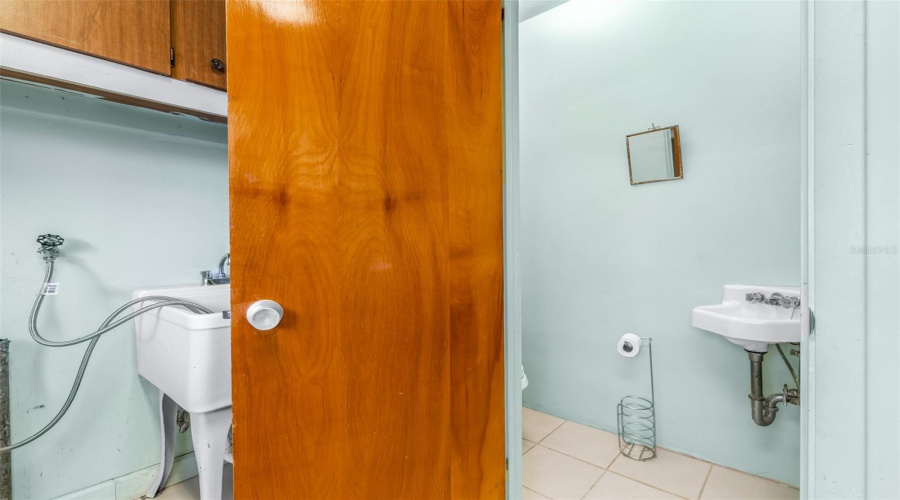 Haines City, Florida 33844, 5 Bedroom Bedrooms, ,3 Bathroombathrooms,Residential,For Sale,Crest,0,Mfrp4939708