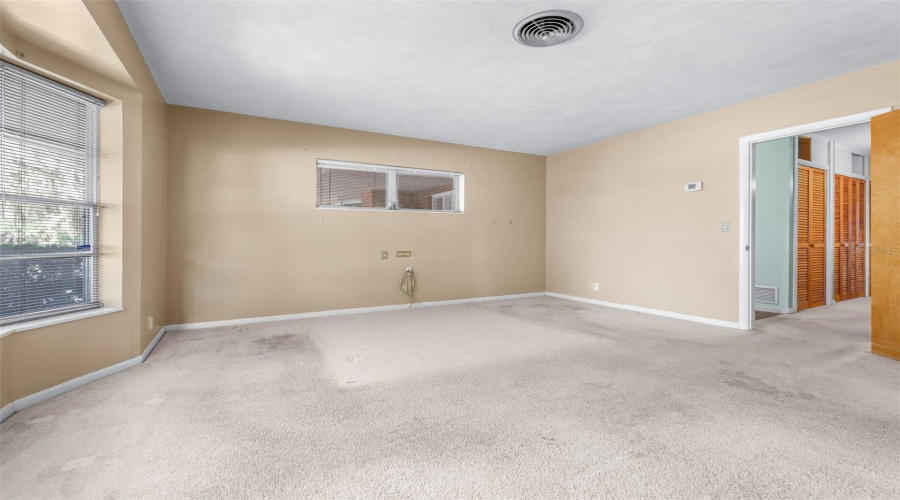 Haines City, Florida 33844, 5 Bedroom Bedrooms, ,3 Bathroombathrooms,Residential,For Sale,Crest,0,Mfrp4939708