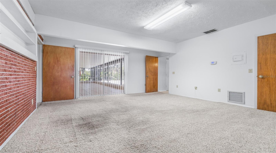 Haines City, Florida 33844, 5 Bedroom Bedrooms, ,3 Bathroombathrooms,Residential,For Sale,Crest,0,Mfrp4939708