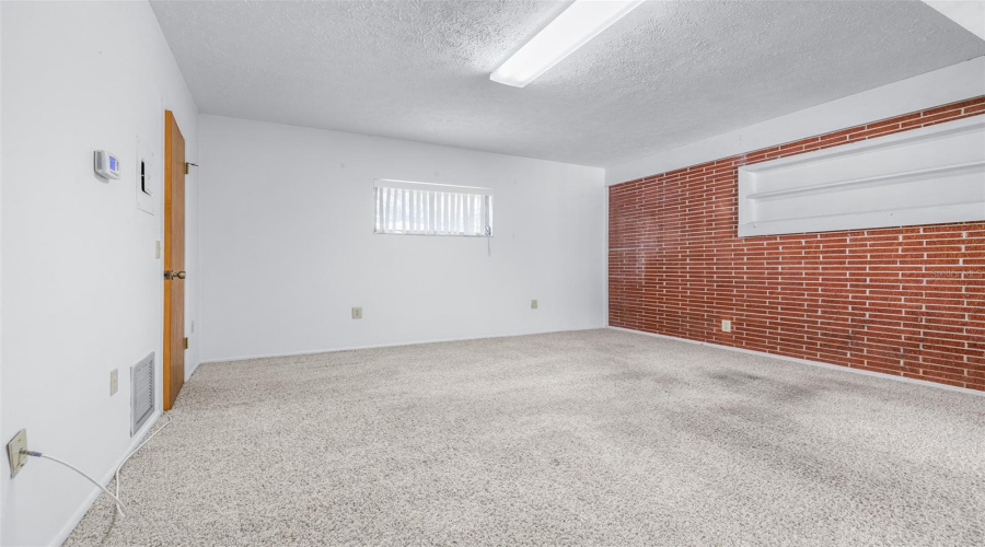 Haines City, Florida 33844, 5 Bedroom Bedrooms, ,3 Bathroombathrooms,Residential,For Sale,Crest,0,Mfrp4939708
