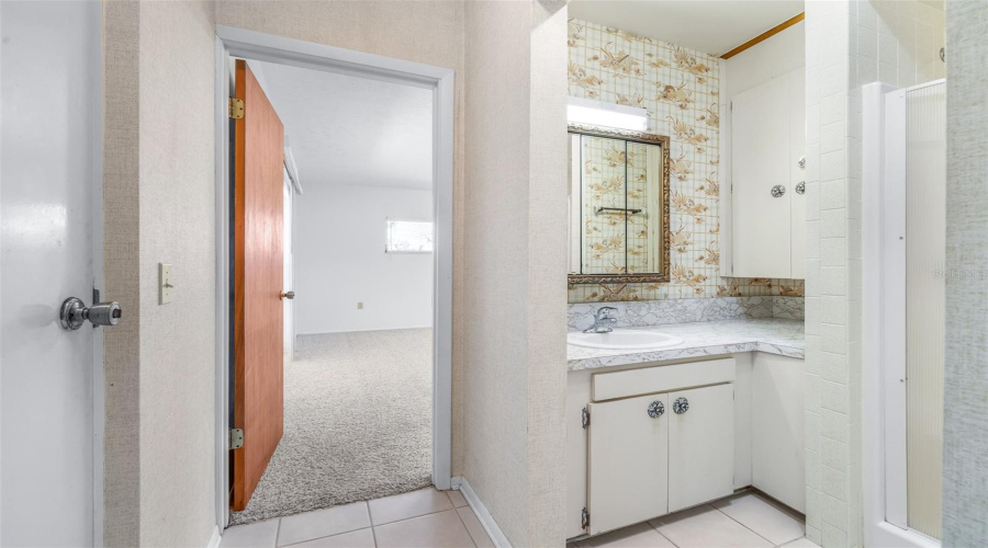 Haines City, Florida 33844, 5 Bedroom Bedrooms, ,3 Bathroombathrooms,Residential,For Sale,Crest,0,Mfrp4939708