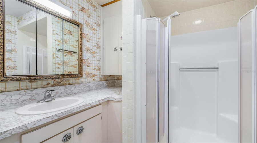 Haines City, Florida 33844, 5 Bedroom Bedrooms, ,3 Bathroombathrooms,Residential,For Sale,Crest,0,Mfrp4939708