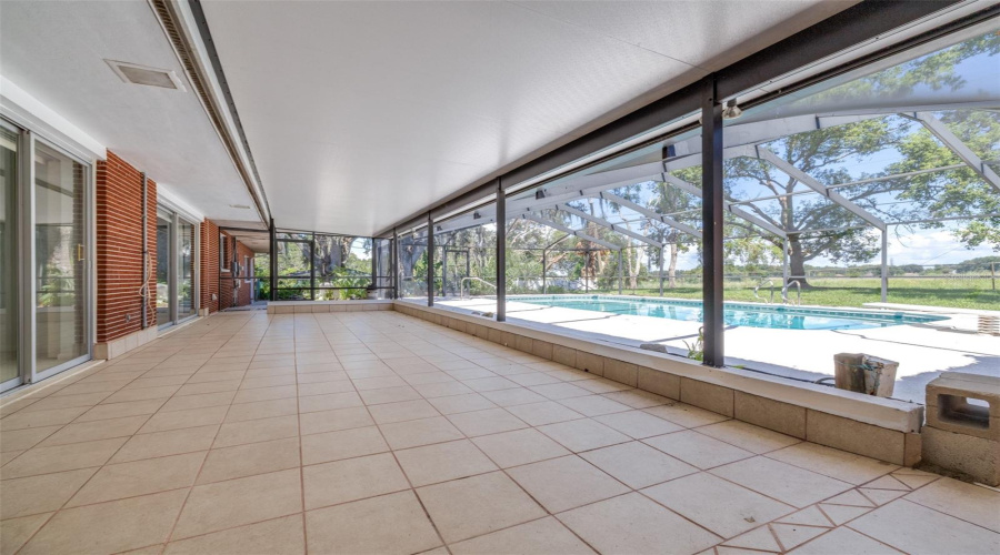 Haines City, Florida 33844, 5 Bedroom Bedrooms, ,3 Bathroombathrooms,Residential,For Sale,Crest,0,Mfrp4939708