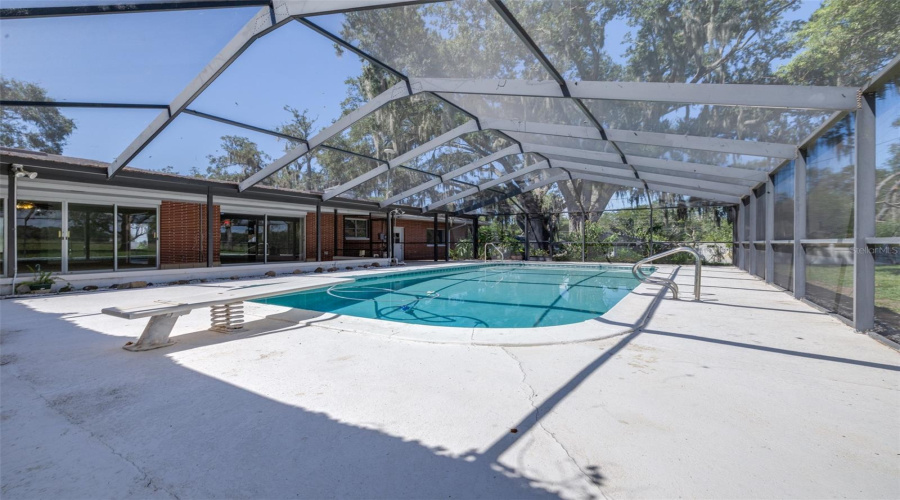 Haines City, Florida 33844, 5 Bedroom Bedrooms, ,3 Bathroombathrooms,Residential,For Sale,Crest,0,Mfrp4939708