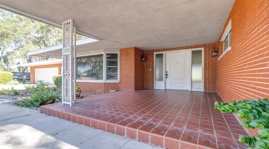 Haines City, Florida 33844, 5 Bedroom Bedrooms, ,3 Bathroombathrooms,Residential,For Sale,Crest,0,Mfrp4939708