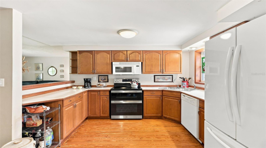 Debary, Florida 32713, 3 Bedroom Bedrooms, ,2 Bathroombathrooms,Residential,For Sale,Riviera,0,Mfrg5116913