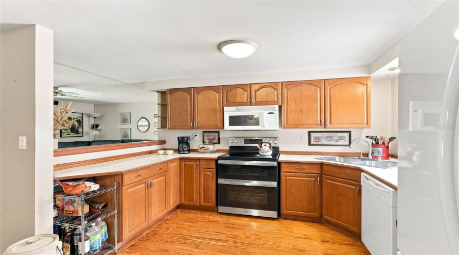Debary, Florida 32713, 3 Bedroom Bedrooms, ,2 Bathroombathrooms,Residential,For Sale,Riviera,0,Mfrg5116913