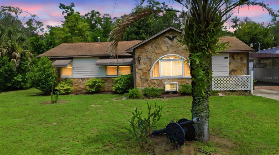 Debary, Florida 32713, 3 Bedroom Bedrooms, ,2 Bathroombathrooms,Residential,For Sale,Riviera,0,Mfrg5116913