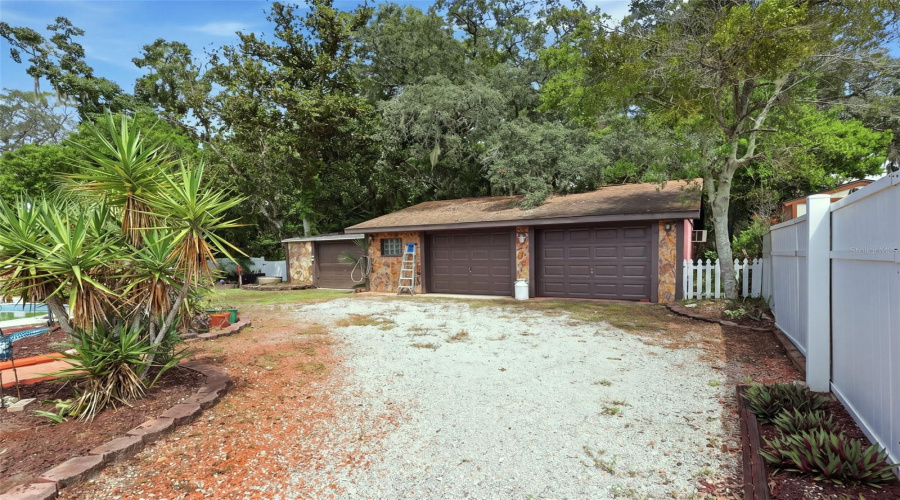 Debary, Florida 32713, 3 Bedroom Bedrooms, ,2 Bathroombathrooms,Residential,For Sale,Riviera,0,Mfrg5116913