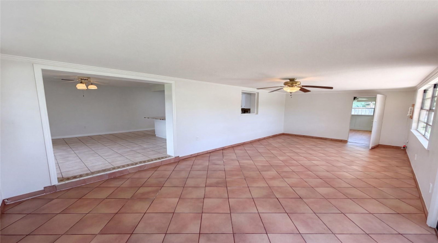 Melbourne, Florida 32901, 3 Bedroom Bedrooms, ,2 Bathroombathrooms,Residential,For Sale,Fairway,0,Mfro6436084