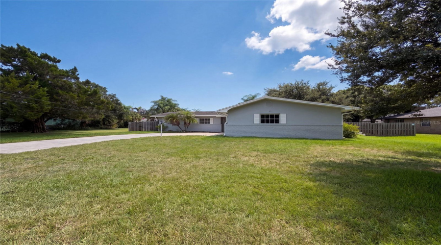 Melbourne, Florida 32901, 3 Bedroom Bedrooms, ,2 Bathroombathrooms,Residential,For Sale,Fairway,0,Mfro6436084