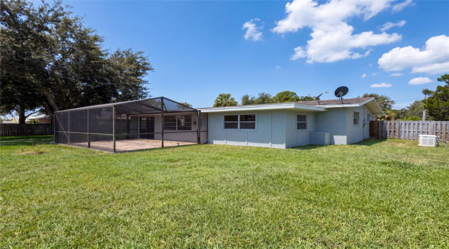Melbourne, Florida 32901, 3 Bedroom Bedrooms, ,2 Bathroombathrooms,Residential,For Sale,Fairway,0,Mfro6436084
