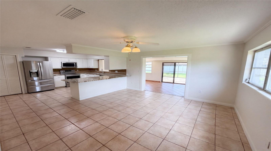 Melbourne, Florida 32901, 3 Bedroom Bedrooms, ,2 Bathroombathrooms,Residential,For Sale,Fairway,0,Mfro6436084
