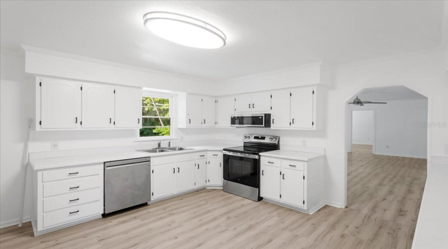 Palatka, Florida 32177, 3 Bedroom Bedrooms, ,2 Bathroombathrooms,Residential,For Sale,Golf,0,Mfrgc542889