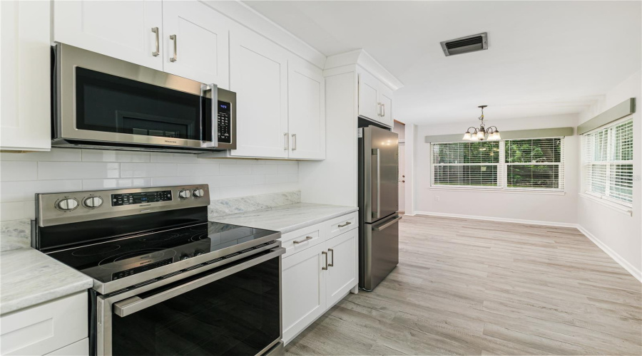 Lakeland, Florida 33810, 3 Bedroom Bedrooms, ,2 Bathroombathrooms,Residential,For Sale,Knights Station,0,Mfrtb8524717
