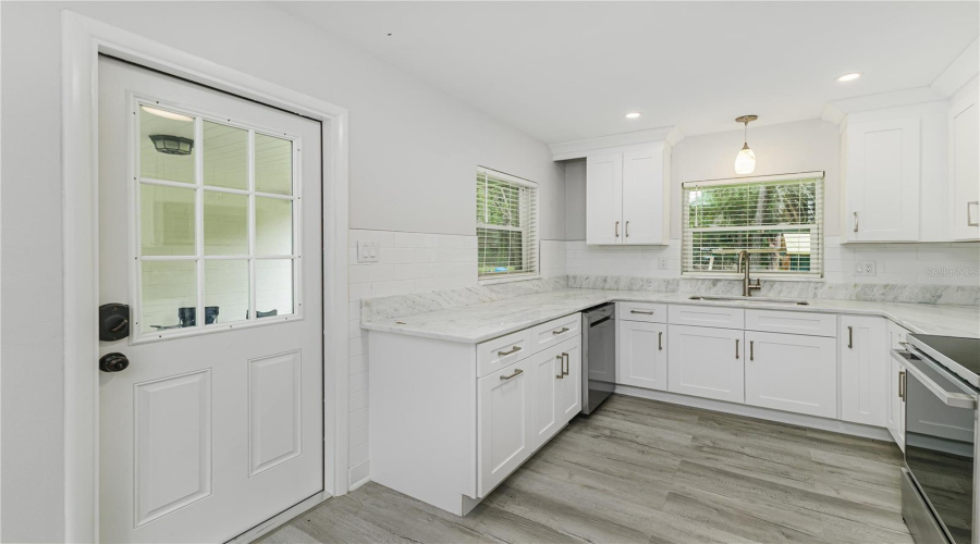 Lakeland, Florida 33810, 3 Bedroom Bedrooms, ,2 Bathroombathrooms,Residential,For Sale,Knights Station,0,Mfrtb8524717
