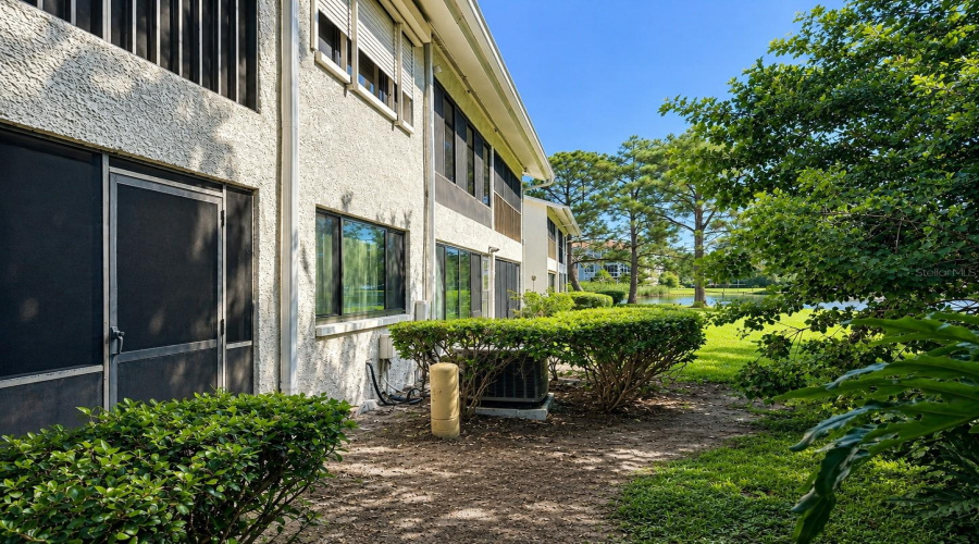 Clearwater, Florida 33763, 2 Bedroom Bedrooms, ,2 Bathroombathrooms,Residential,For Sale,Royal Pines,0,Mfrtb8538041