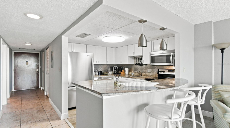 Daytona Beach, Florida 32118, 1 Bedroom Bedrooms, ,1 Bathroombathrooms,Residential,For Sale,Halifax,0,Mfrv4950902