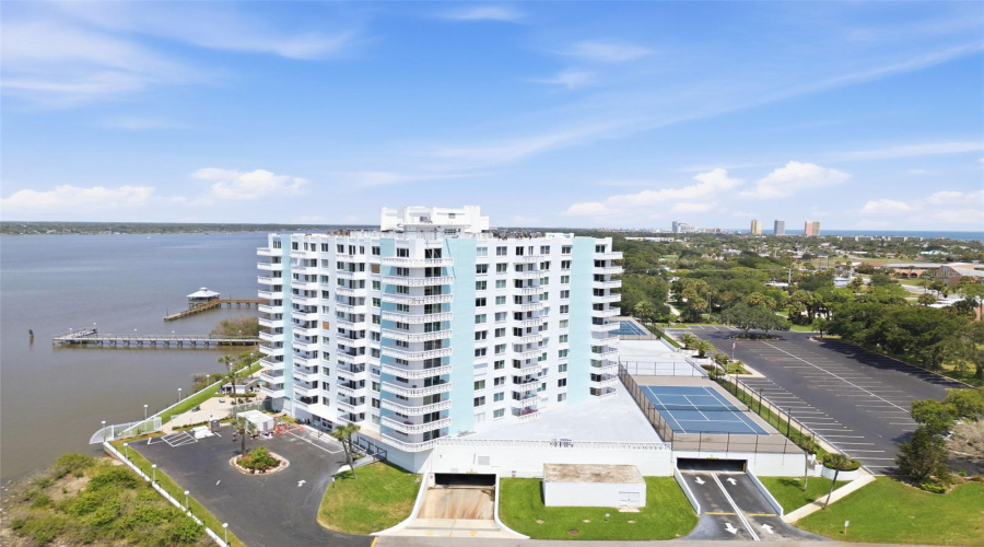 Daytona Beach, Florida 32118, 1 Bedroom Bedrooms, ,1 Bathroombathrooms,Residential,For Sale,Halifax,0,Mfrv4950902