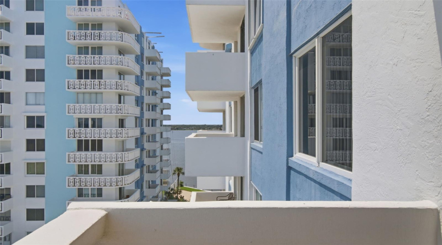 Daytona Beach, Florida 32118, 1 Bedroom Bedrooms, ,1 Bathroombathrooms,Residential,For Sale,Halifax,0,Mfrv4950902