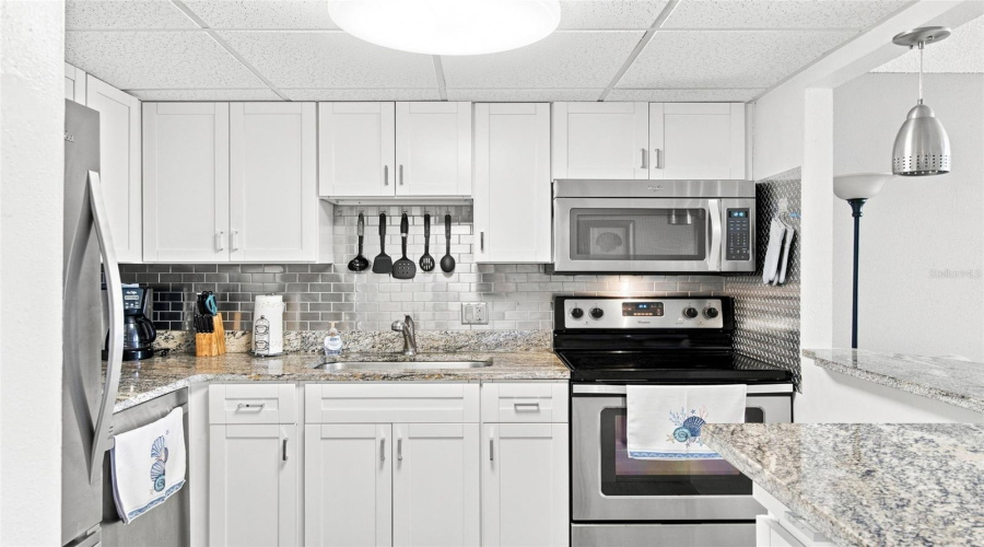 Daytona Beach, Florida 32118, 1 Bedroom Bedrooms, ,1 Bathroombathrooms,Residential,For Sale,Halifax,0,Mfrv4950902