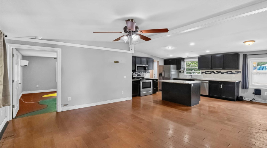 Brandon, Florida 33511, 3 Bedroom Bedrooms, ,2 Bathroombathrooms,Residential,For Sale,Kings,0,Mfrtb8540031