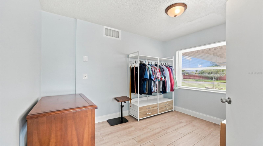 Orlando, Florida 32809, 4 Bedroom Bedrooms, ,2 Bathroombathrooms,Residential,For Sale,Willow Oak,0,Mfro6436454