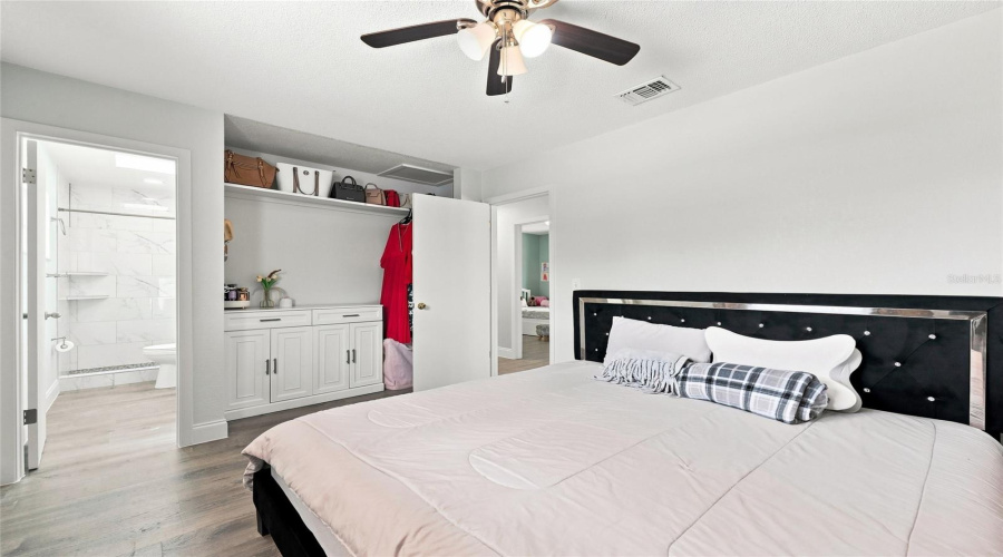 Orlando, Florida 32809, 4 Bedroom Bedrooms, ,2 Bathroombathrooms,Residential,For Sale,Willow Oak,0,Mfro6436454