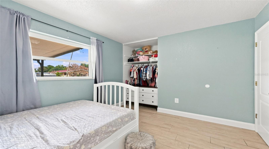 Orlando, Florida 32809, 4 Bedroom Bedrooms, ,2 Bathroombathrooms,Residential,For Sale,Willow Oak,0,Mfro6436454