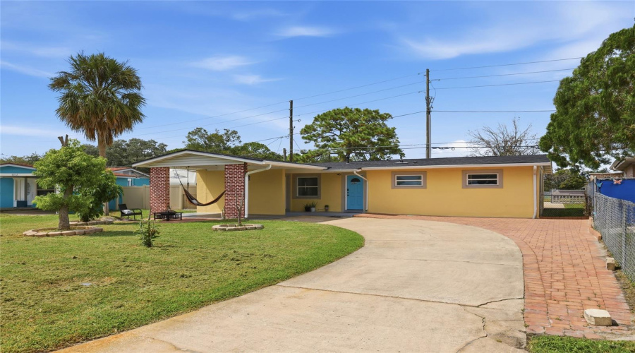 Orlando, Florida 32809, 4 Bedroom Bedrooms, ,2 Bathroombathrooms,Residential,For Sale,Willow Oak,0,Mfro6436454