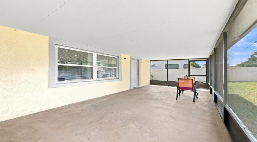 Orlando, Florida 32809, 4 Bedroom Bedrooms, ,2 Bathroombathrooms,Residential,For Sale,Willow Oak,0,Mfro6436454