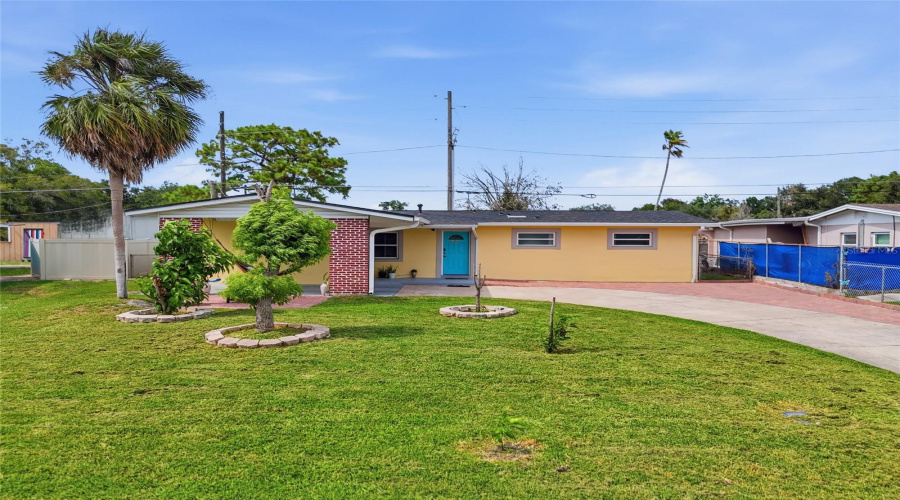 Orlando, Florida 32809, 4 Bedroom Bedrooms, ,2 Bathroombathrooms,Residential,For Sale,Willow Oak,0,Mfro6436454