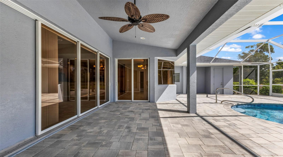 Spacious Covered Lanai