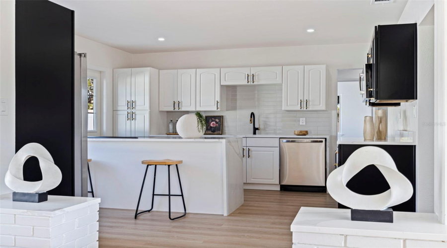 St Petersburg, Florida 33713, 2 Bedroom Bedrooms, ,2 Bathroombathrooms,Residential,For Sale,38Th,0,Mfrtb8542523